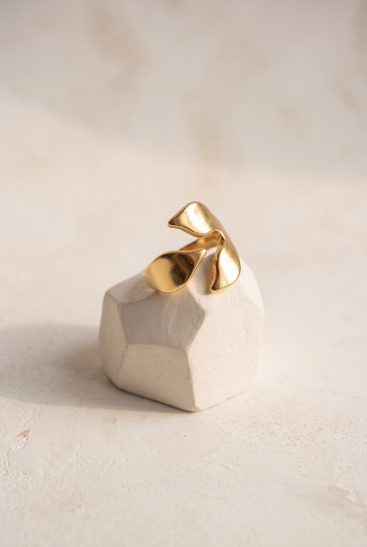 Open Leaf Ring