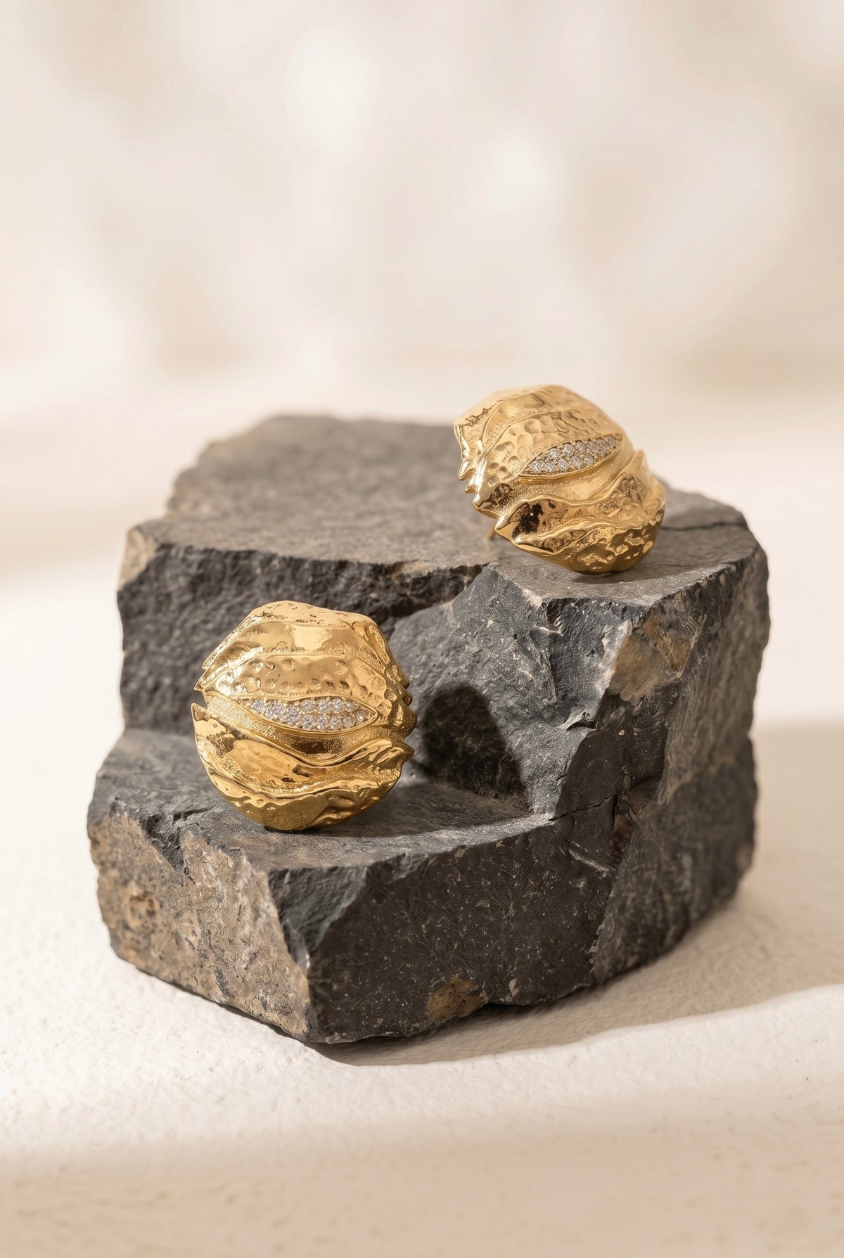Golden Relic Stud