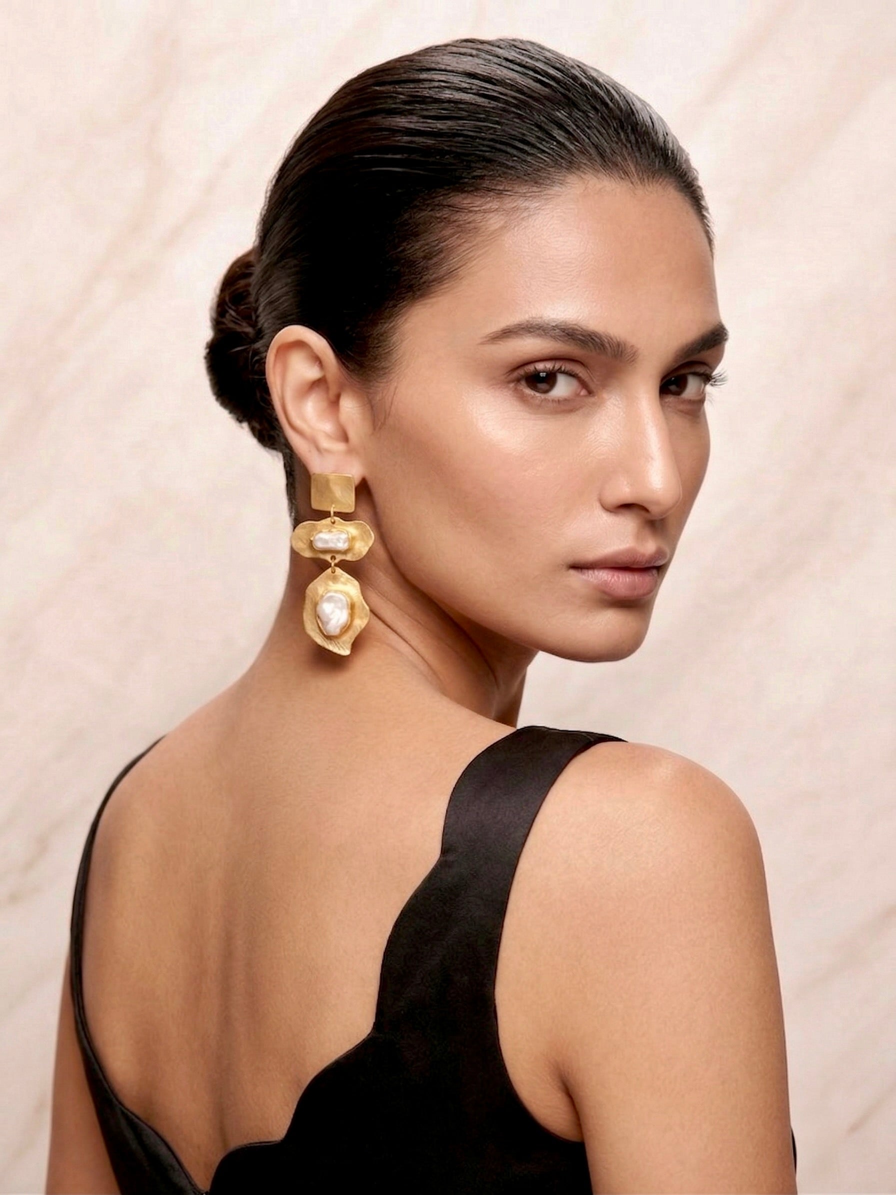 Pearl Layers Earring