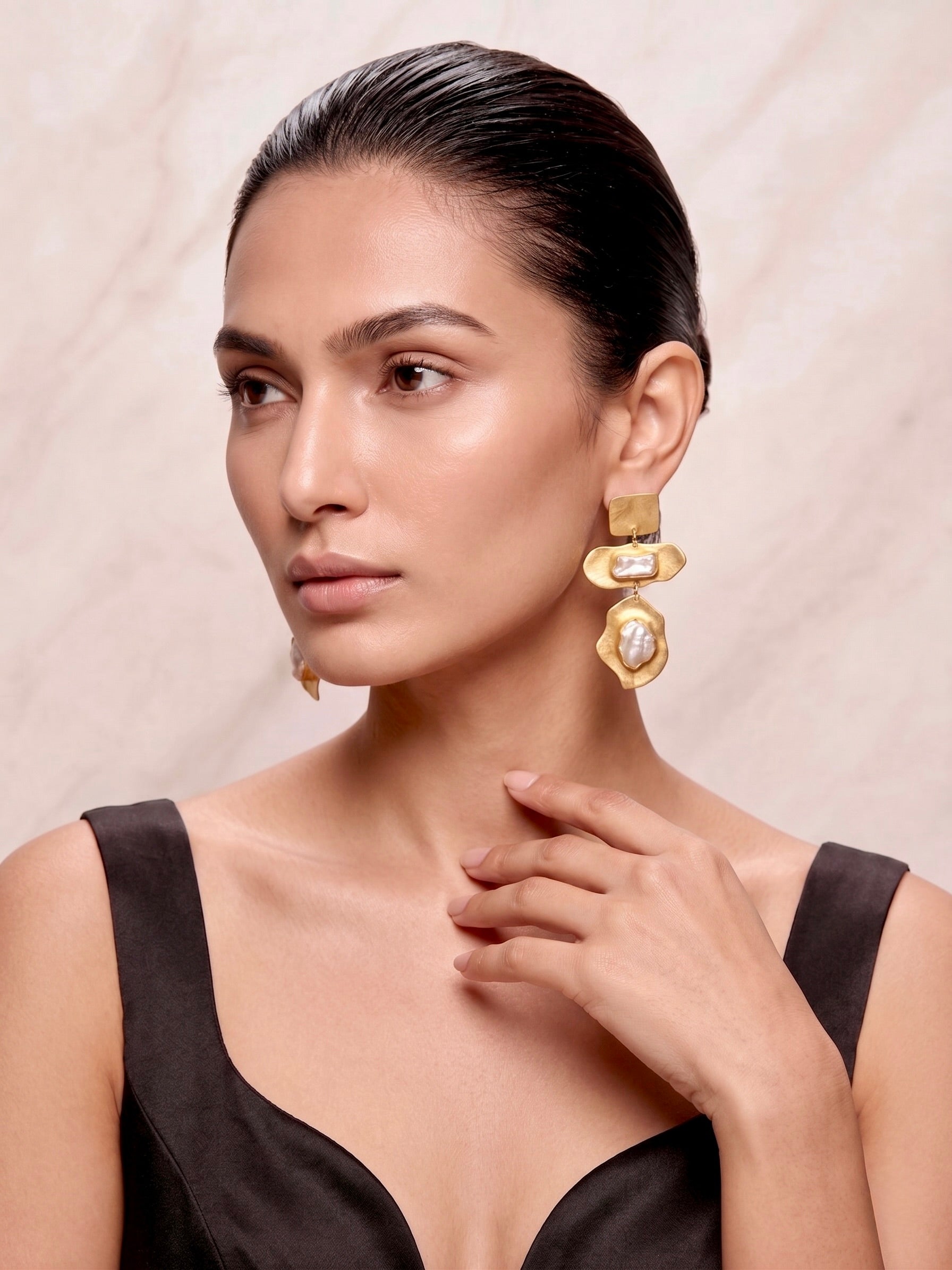 Pearl Layers Earring