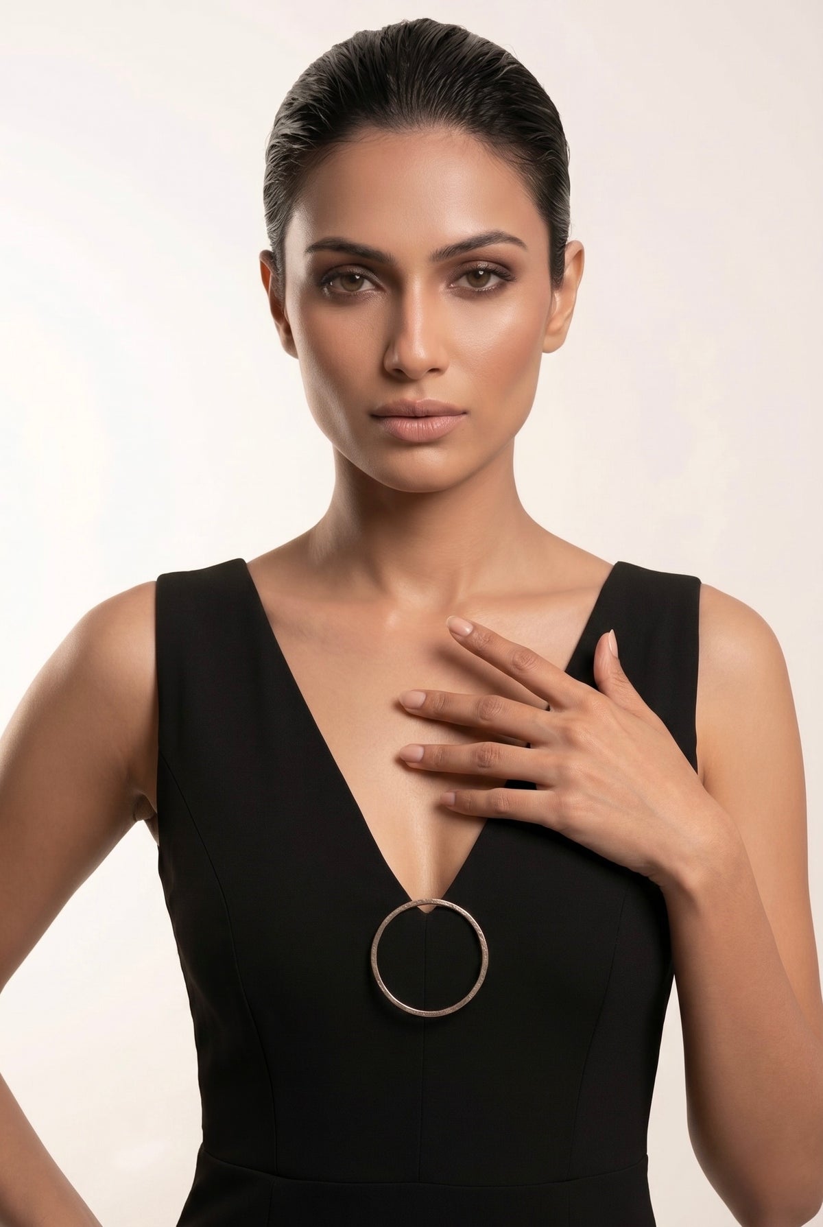 Round Brooch